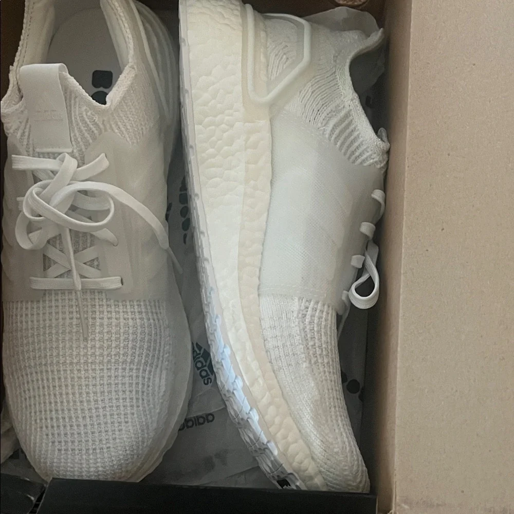 NEW! Never worn, stock x paid over 300 Adidas UltraBOOST 19 5408 white